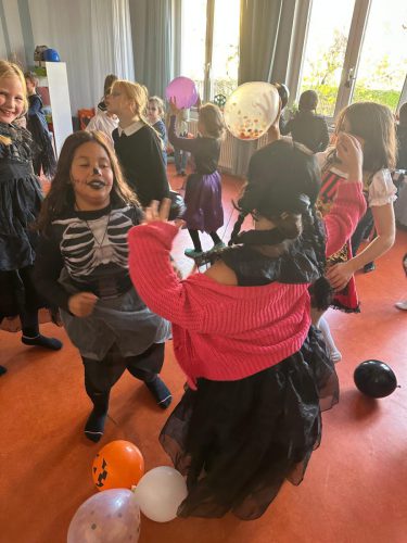 WhatsApp Image 2025-11-03 at 10.44.40 (4)